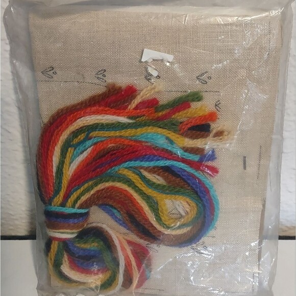 Vintage Bucilla Mini Stitcheries Cross Stitch - Picture 2 of 2